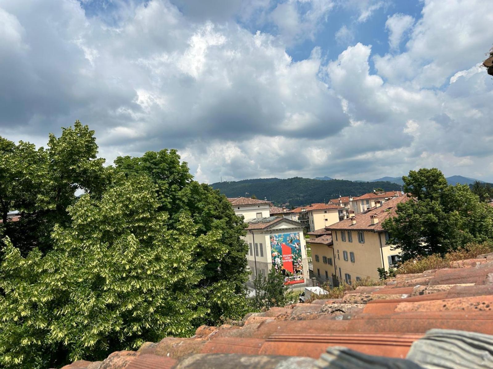 Апартаменты Nido Carrara - Immobili E Soluzioni Rent Бергамо Экстерьер фото